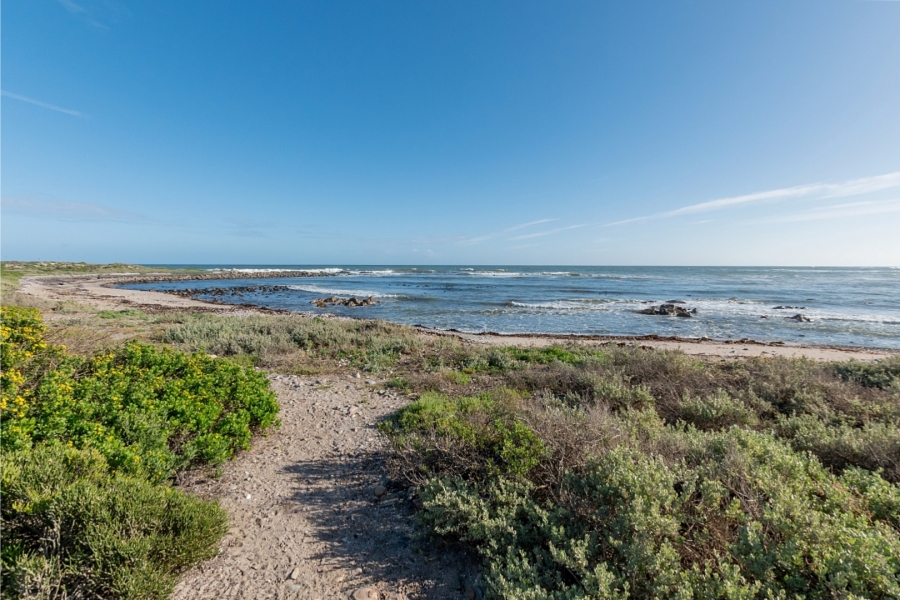 5 Bedroom Property for Sale in Duyker Eiland Western Cape